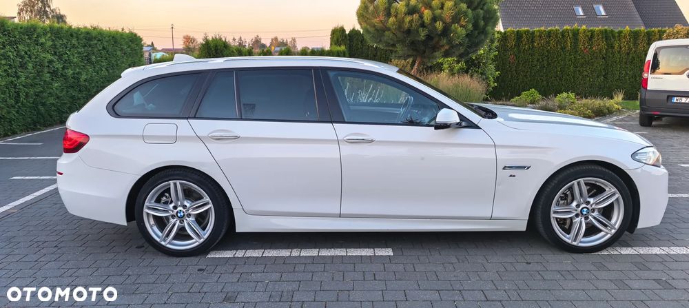 BMW Seria 5 525d xDrive - 5