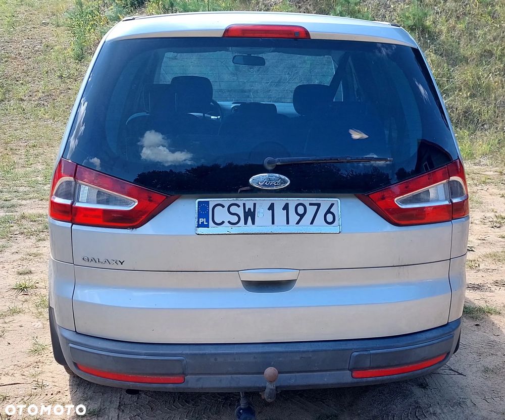 Ford Galaxy 2.0 Ghia - 2