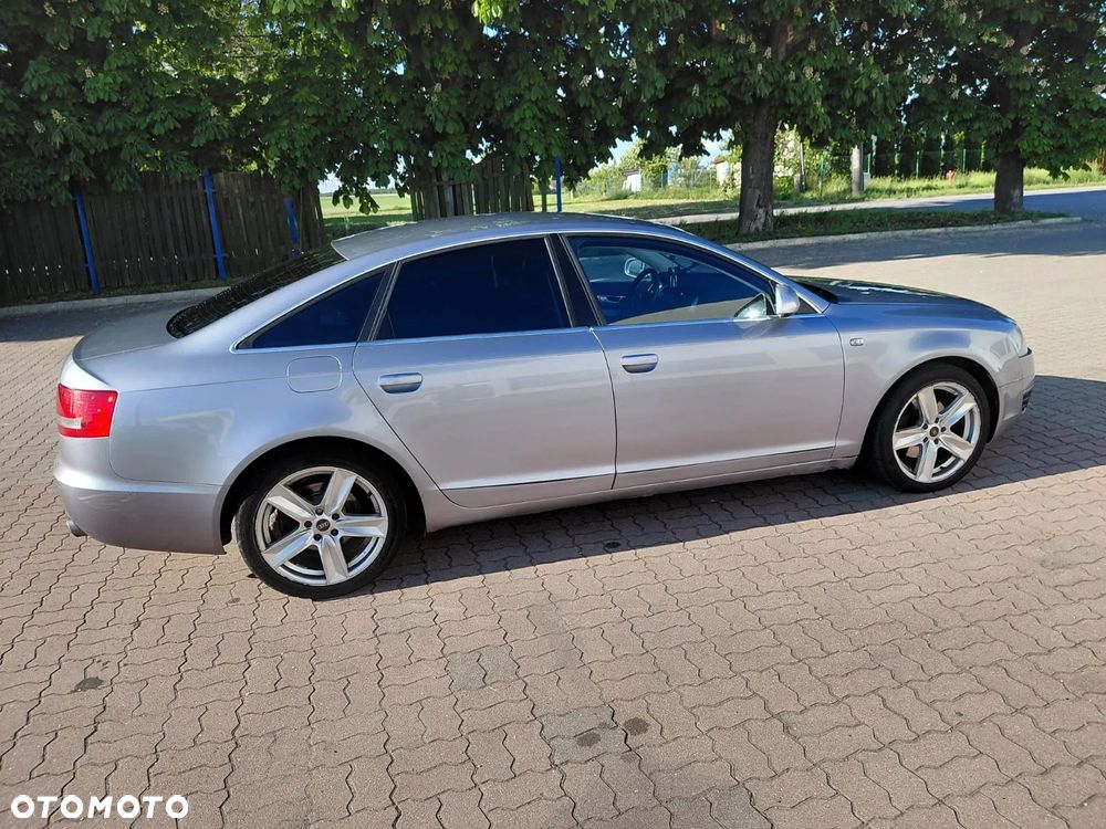 Audi A6 Limousine 2.4 - 5
