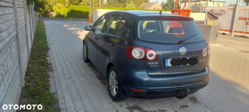Volkswagen Golf - 2