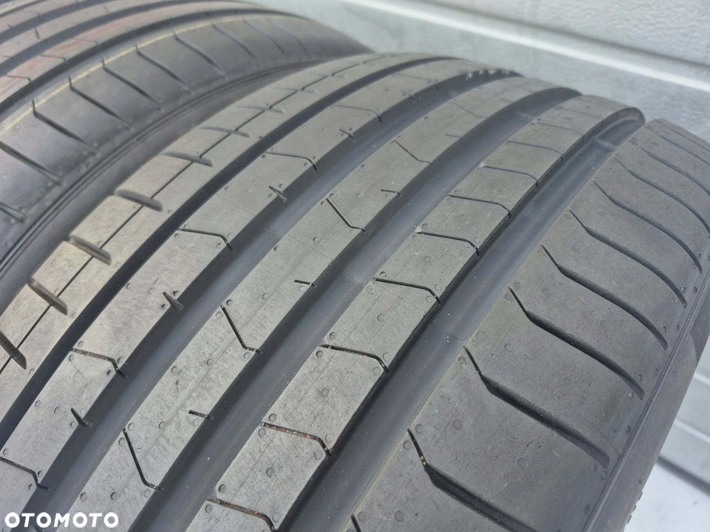PIRELLI P ZERO 265/40R20 104Y 25R 4X - 5