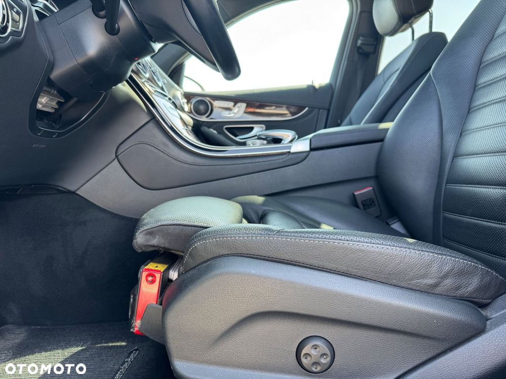 Mercedes-Benz GLC 250 4Matic 9G-TRONIC - 18