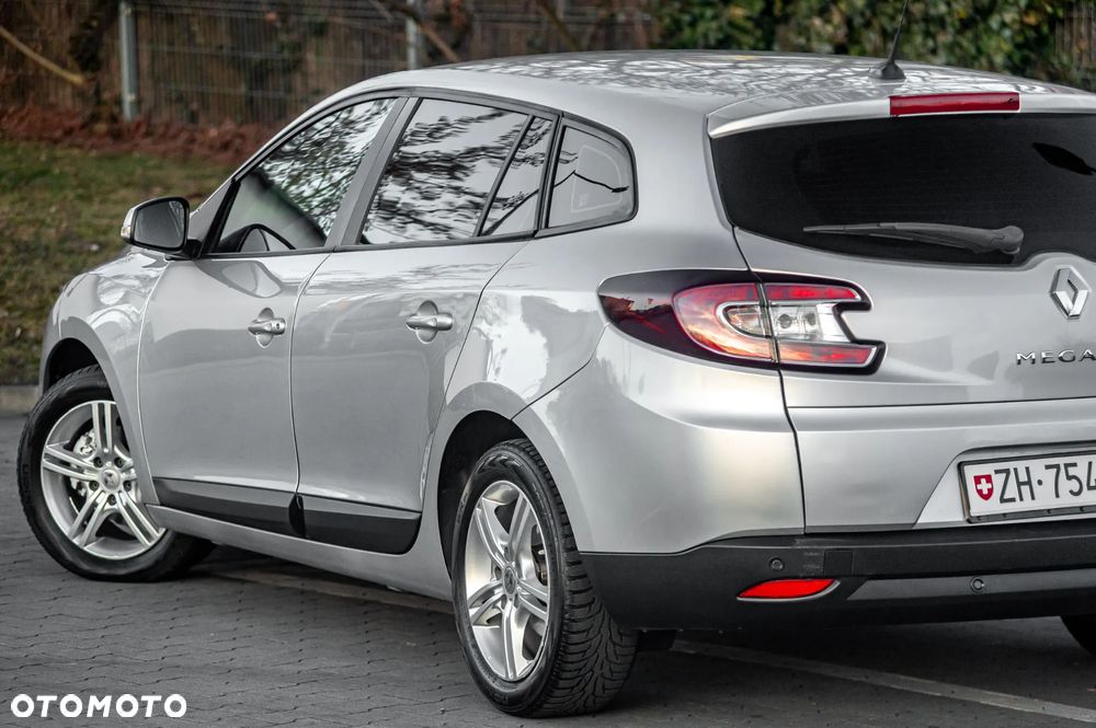 Renault Megane 2.0 140 CVT Dynamique - 9