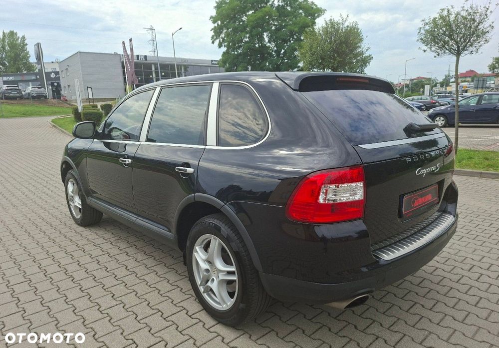 Porsche Cayenne - 13