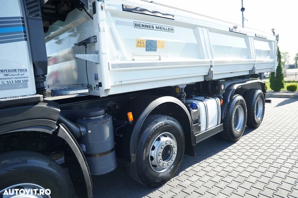 Iveco X-WAY 480 / 8X4 / BASCULATOR DUBLU / BANCĂ LATERALĂ HIDRODOXICĂ / PERDĂ ELECTRICĂ / ANVELOPE 100% / - 17