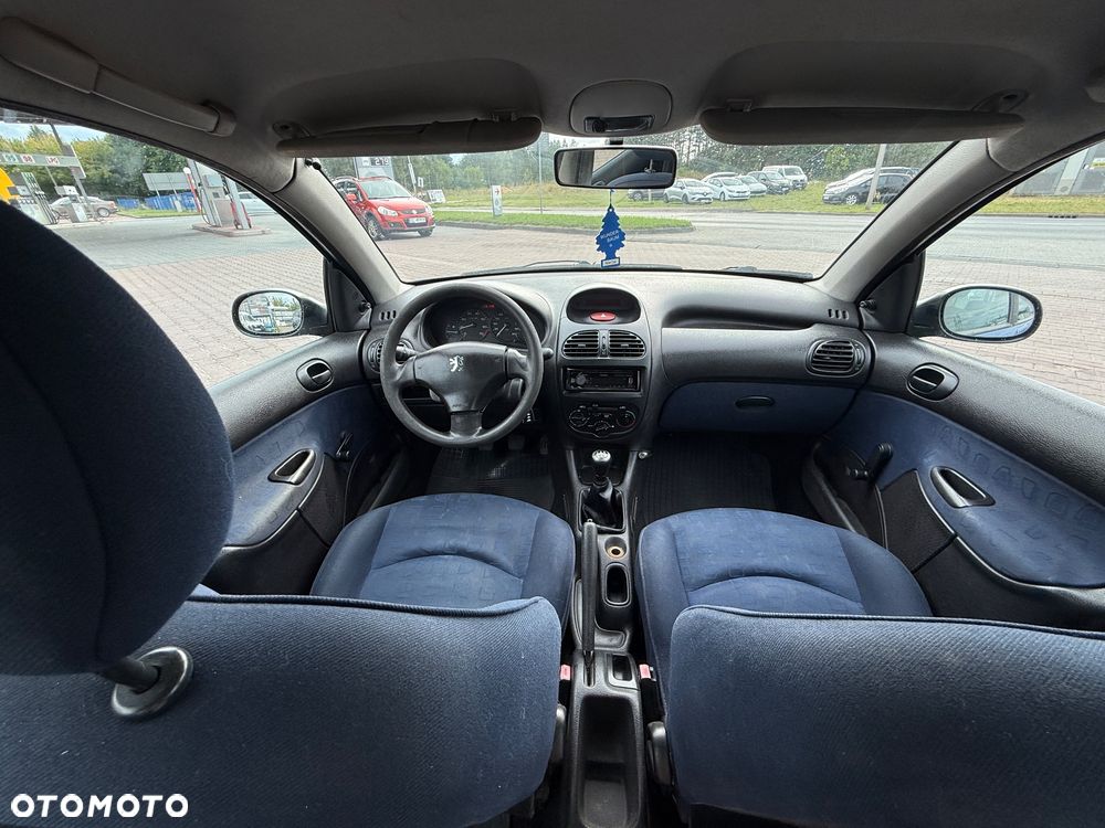 Peugeot 206 1.1 XR Presence - 19