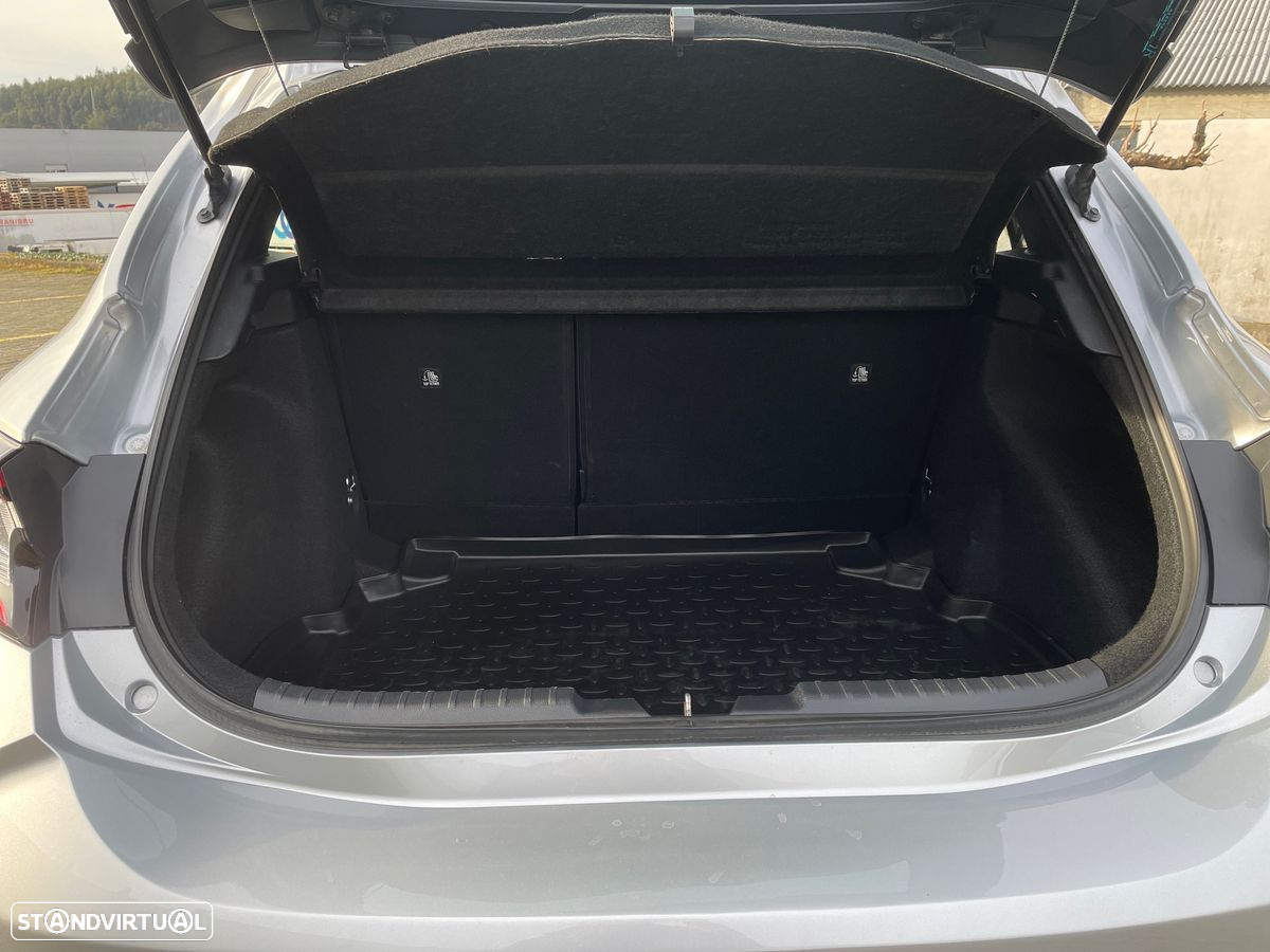 Toyota Corolla 1.8 Hybrid Comfort - 12