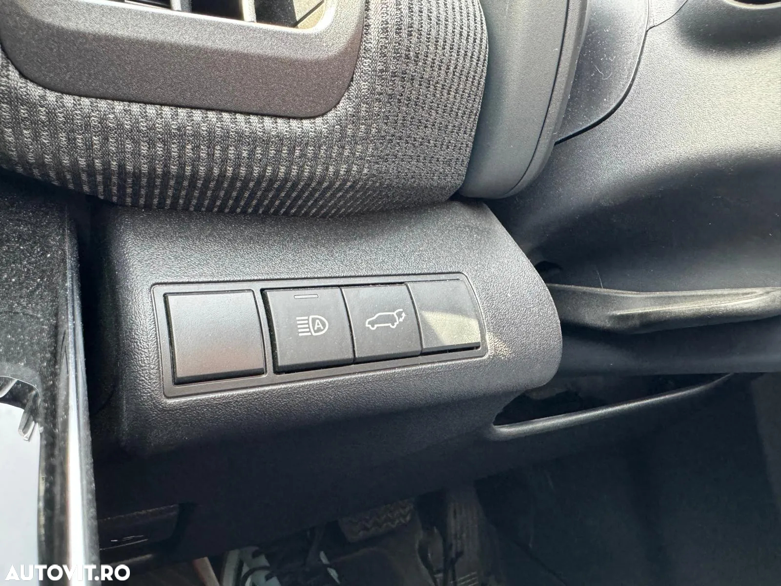 Toyota BZ4X 150 KW FWD (4x2) Luxury - 4