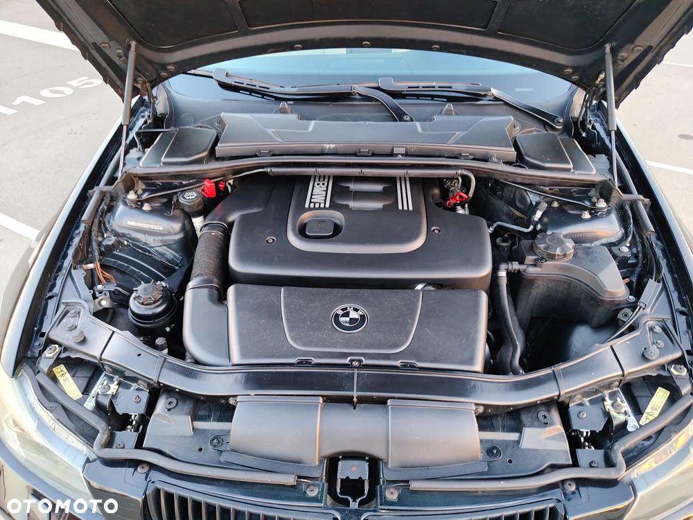 BMW Seria 3 320d - 39