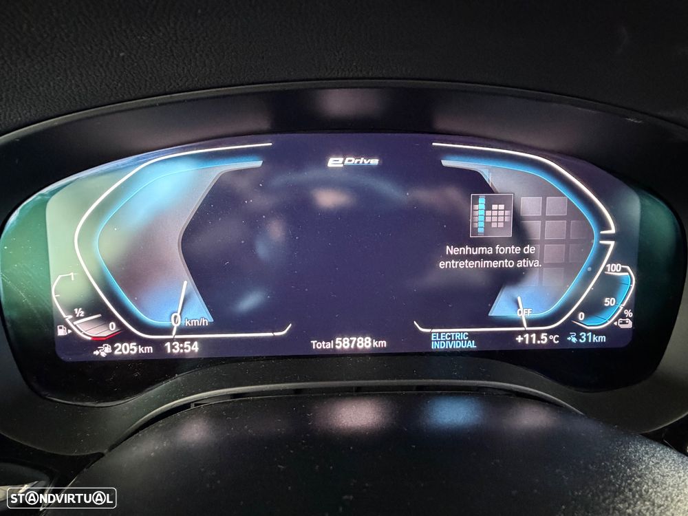 BMW 530 e Pack Desportivo M - 3