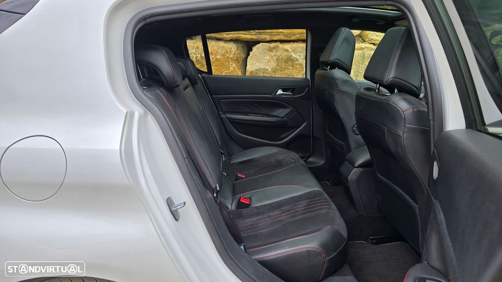 Peugeot 308 1.2 PureTech GT Line - 47