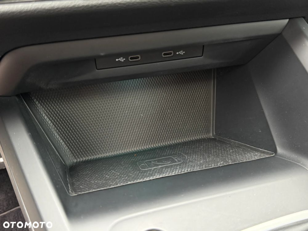 Volkswagen Golf 1.5 TSI OPF R-Line - 30