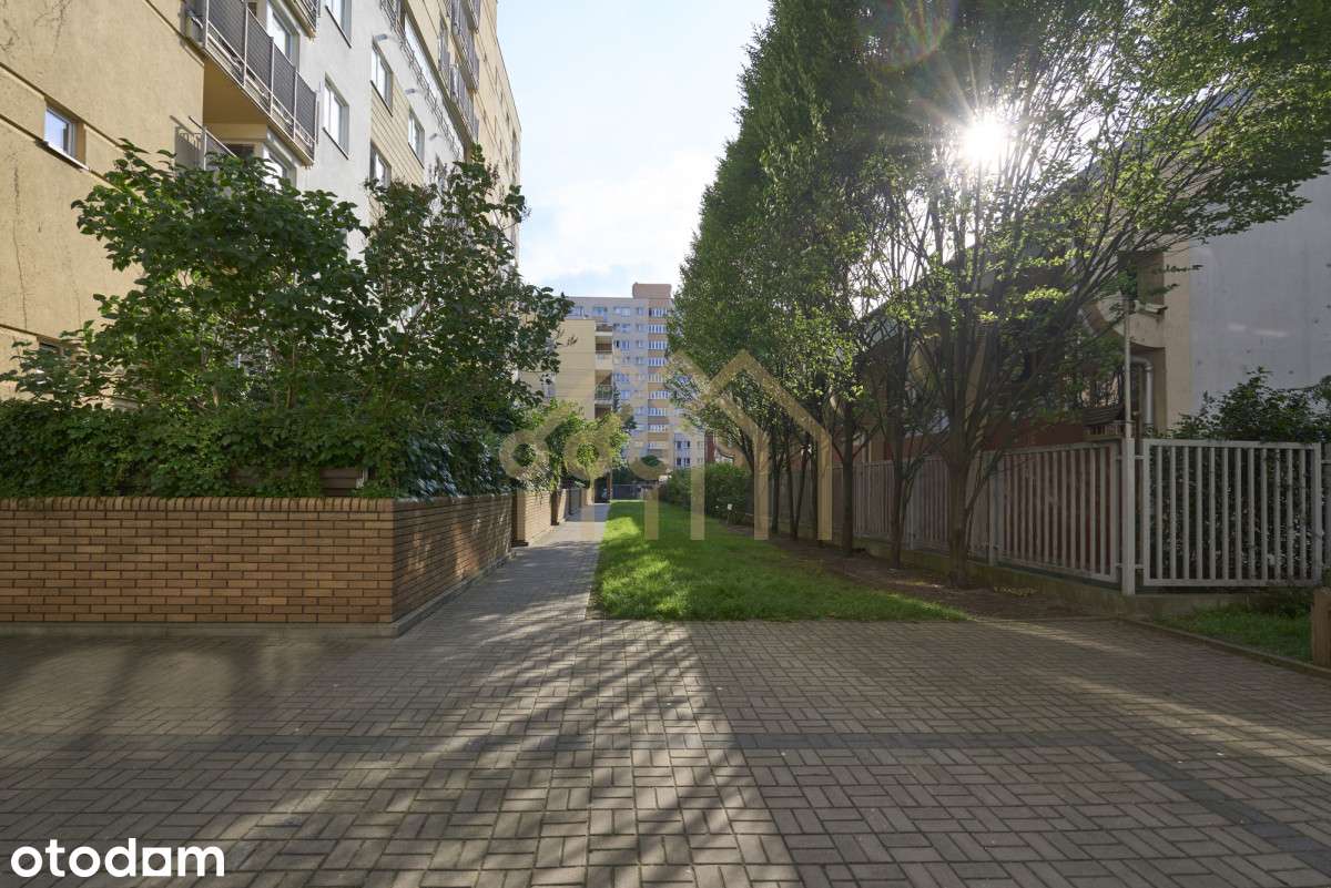 42 m²| 2 pokoje plus kuchnia| widok na Warszawę
