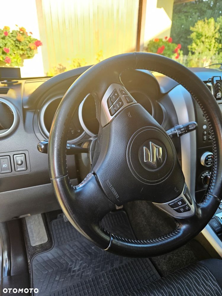Suzuki Grand Vitara 2.4 Premium EU5 - 10