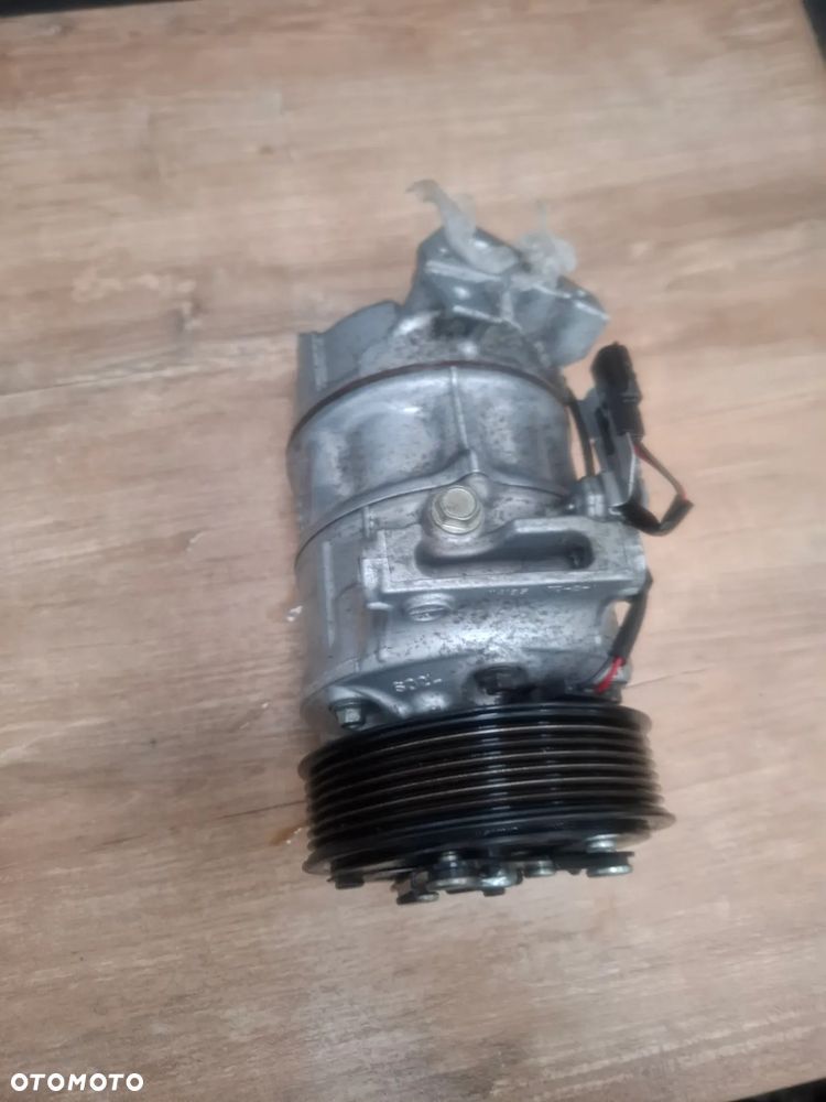 Renault Scenic 1.6 DCI  kompresor sprężarka 926001268R - 4