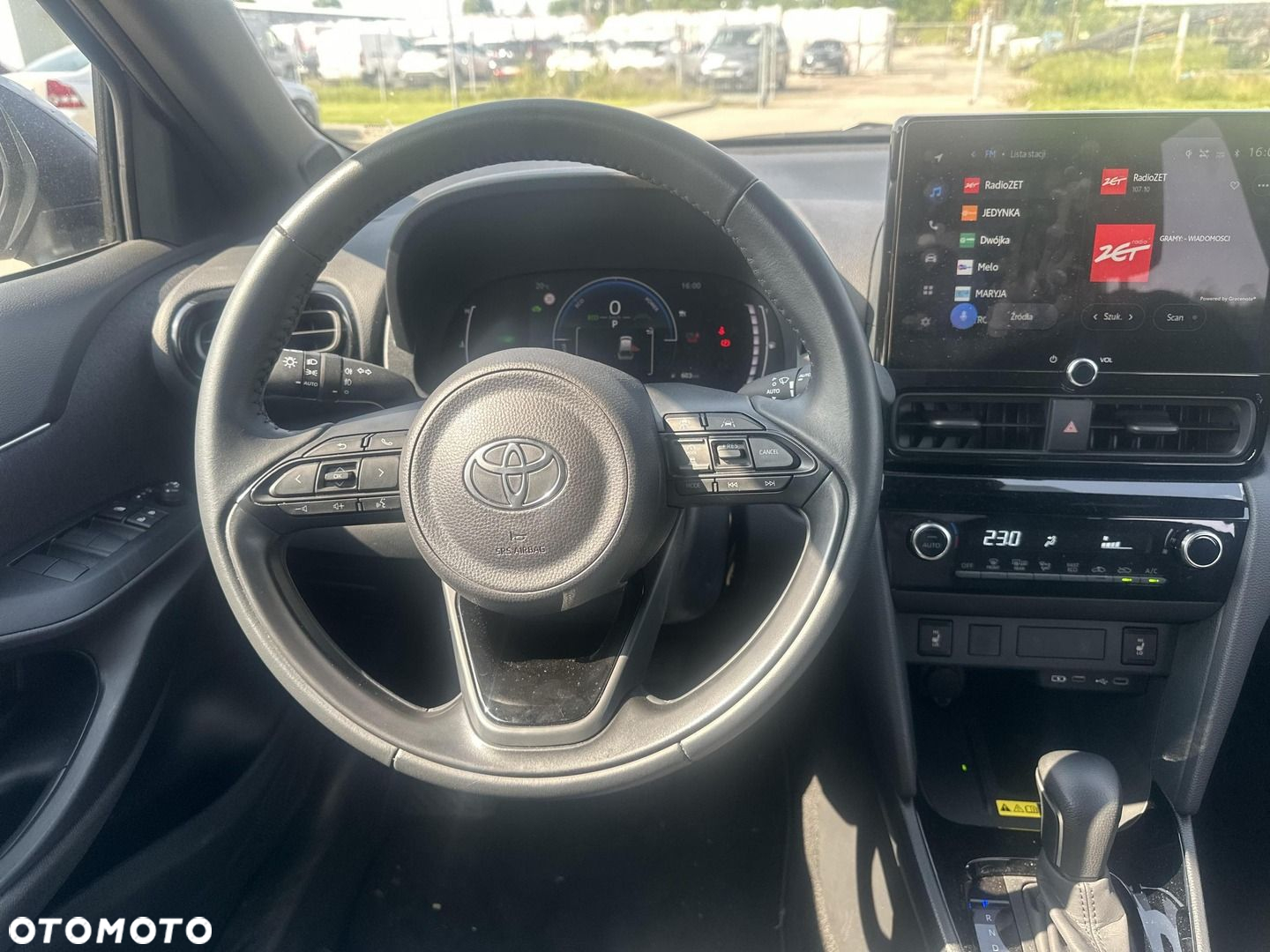 Toyota Yaris Cross - 12
