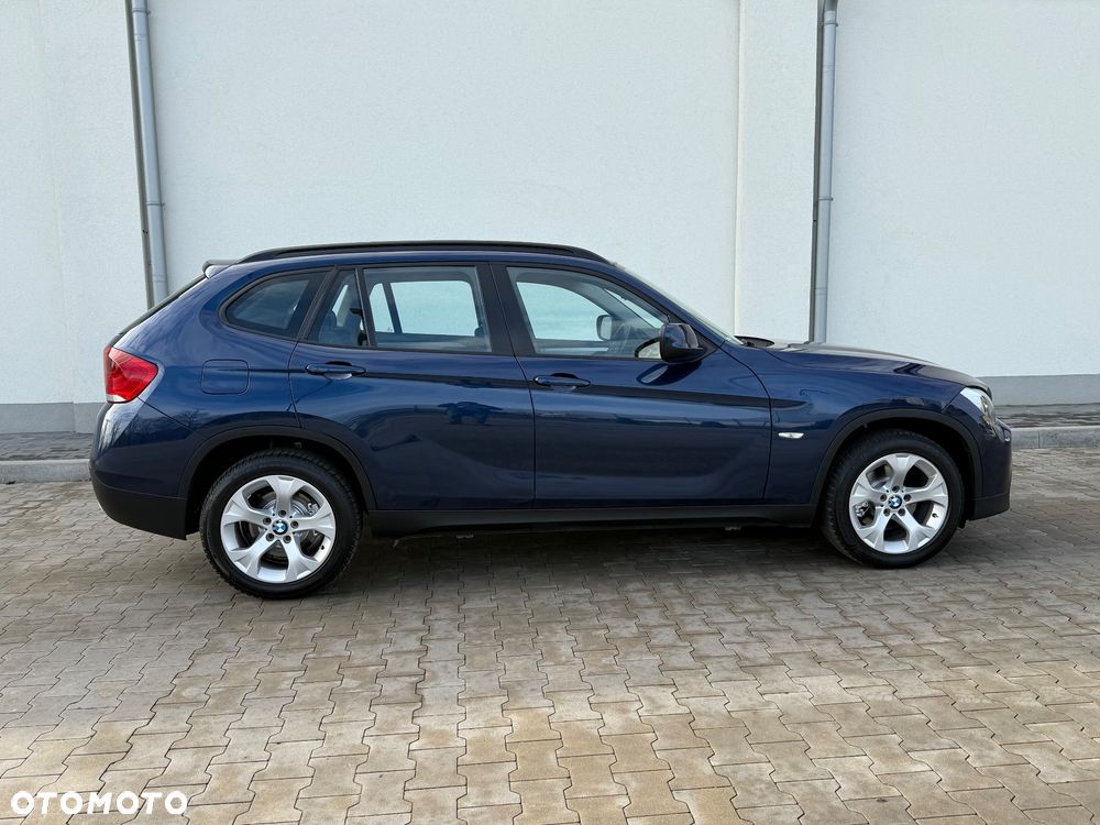 BMW X1 sDrive18i - 26