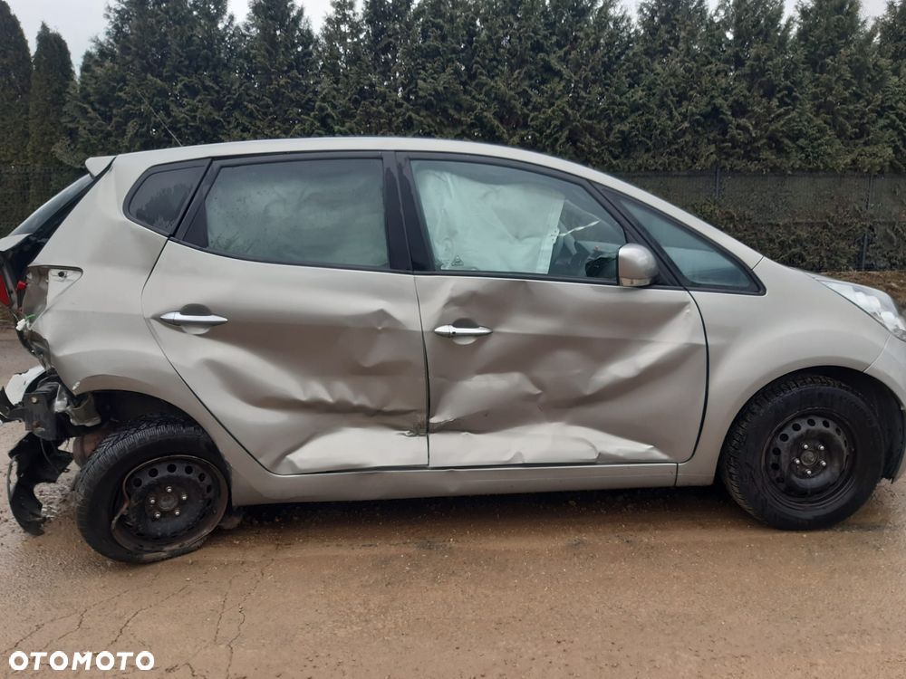 Kia Venga 1.6 CVVT Automatik Vision - 5