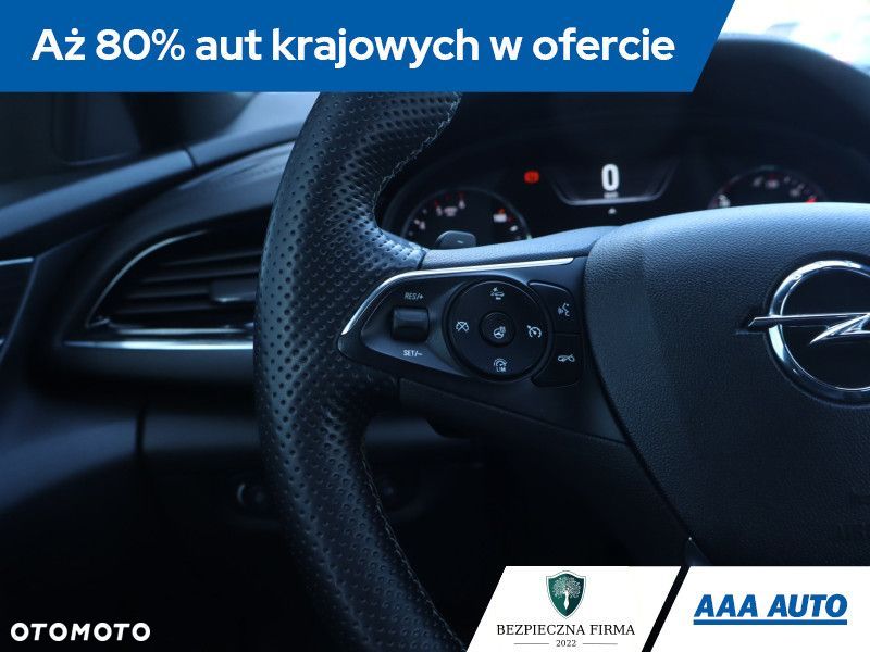 Opel Insignia - 22