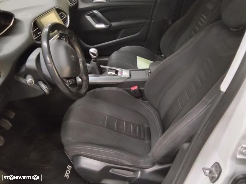 Peugeot 308 SW - 4