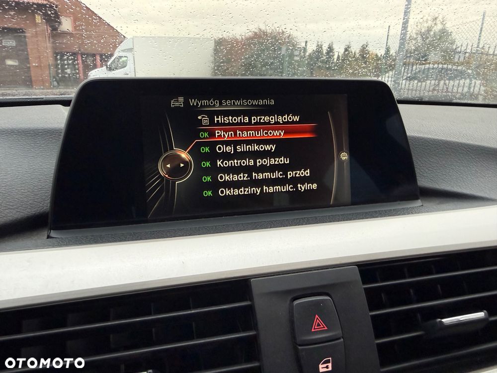 BMW Seria 3 318d Modern Line - 27