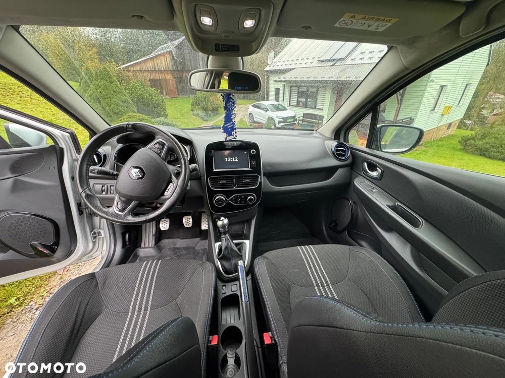 Renault Clio - 12