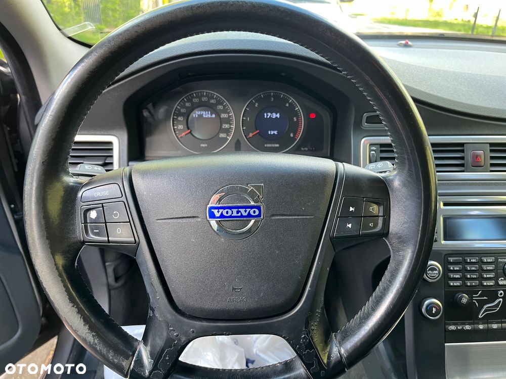 Volvo V70 2.0D Kinetic - 19