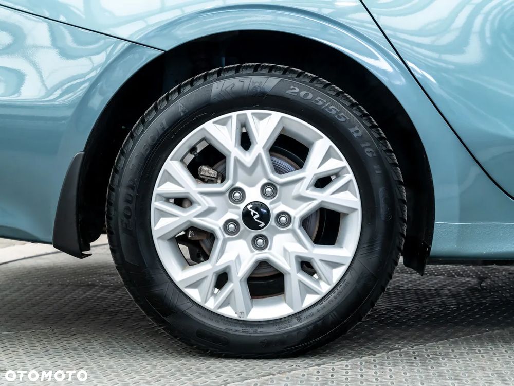 Kia Ceed 1.5 T-GDI M - 13