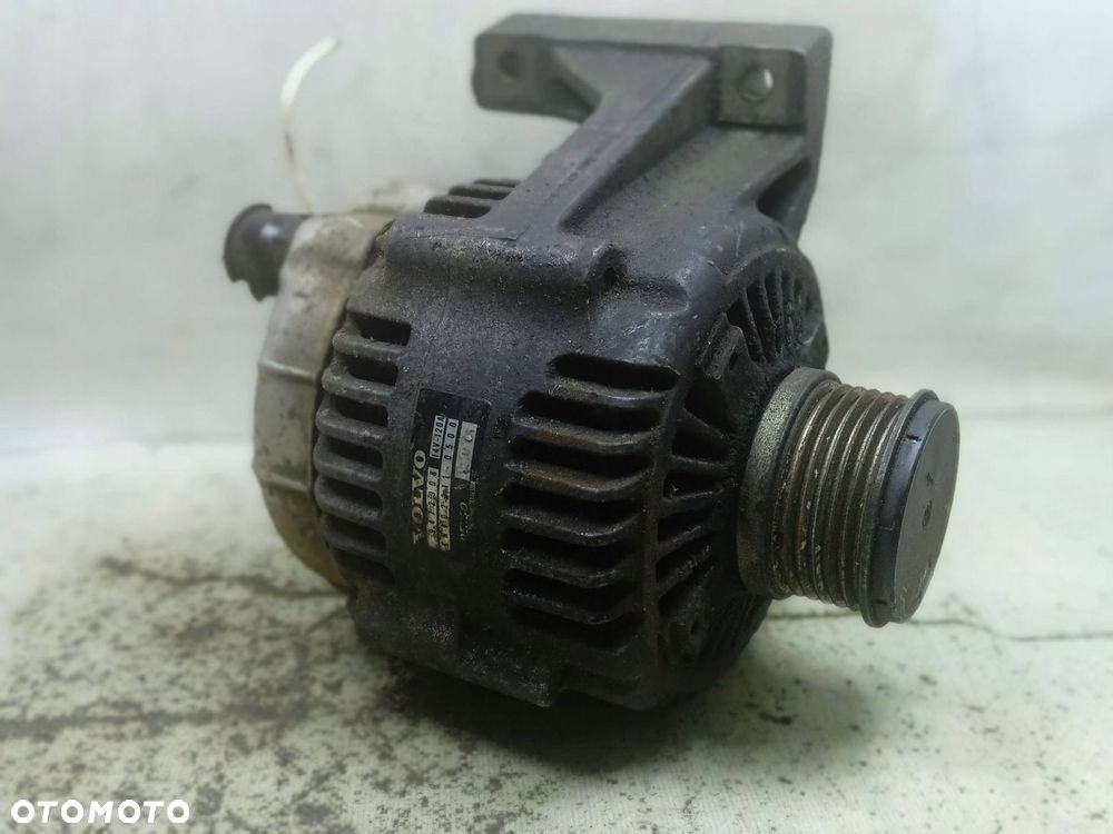 Alternator 9472908 Volvo V40 1.8 - 2