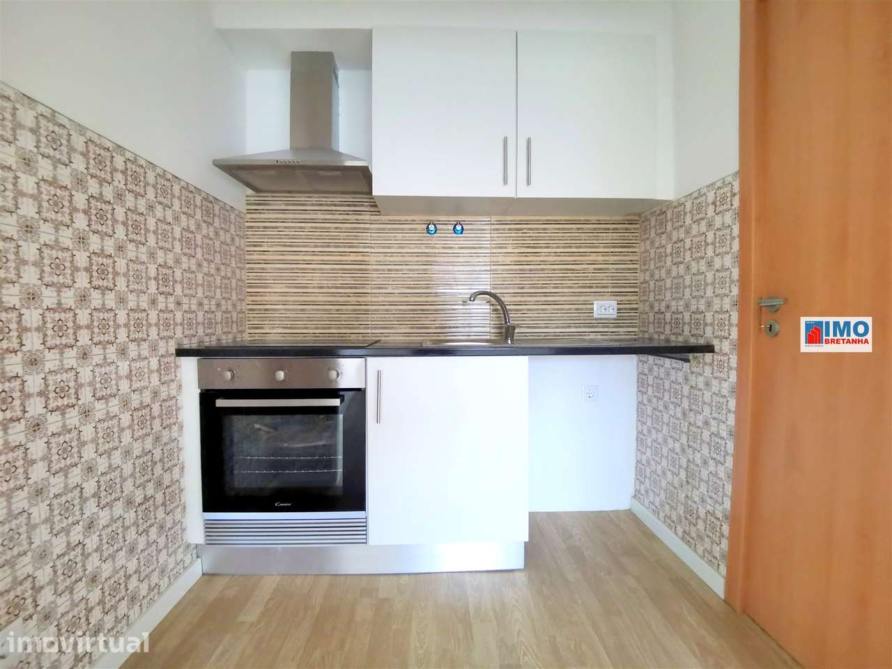 T2 Arrendado e Remodelado | Quinta do Amieiro - Grande imagem: 2/10