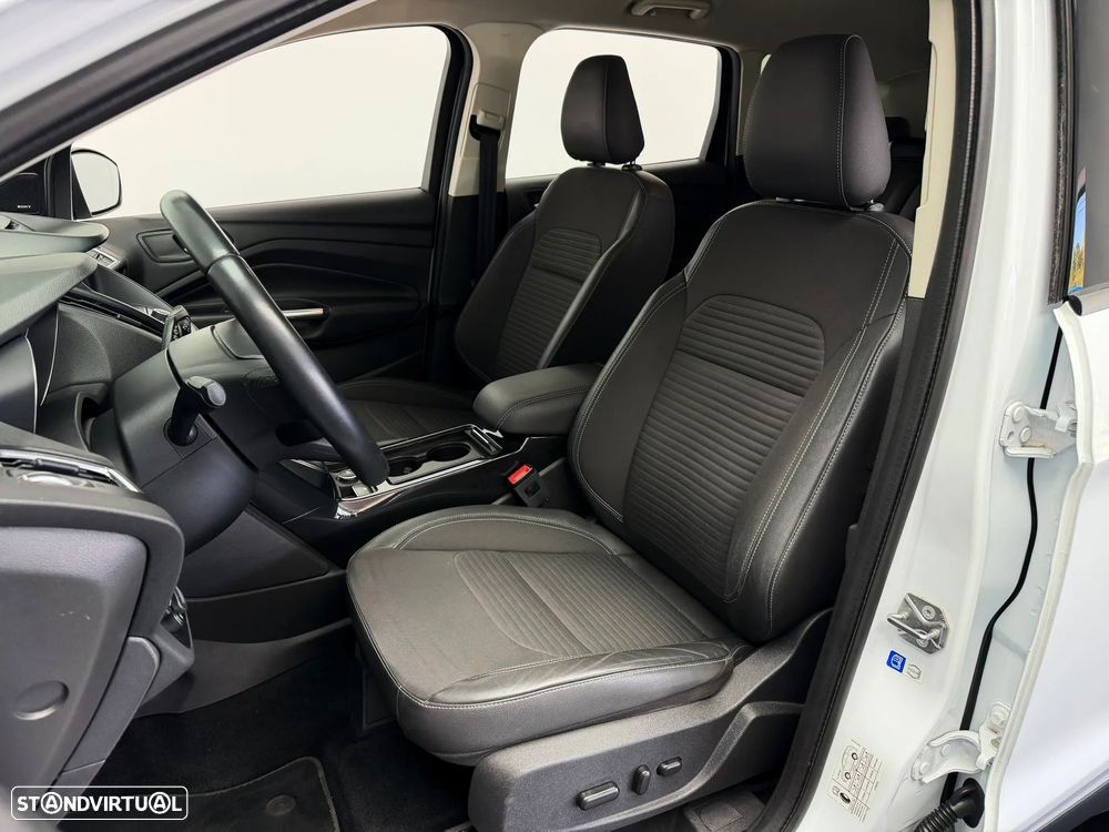 Ford Kuga 1.5 TDCi Vignale - 10