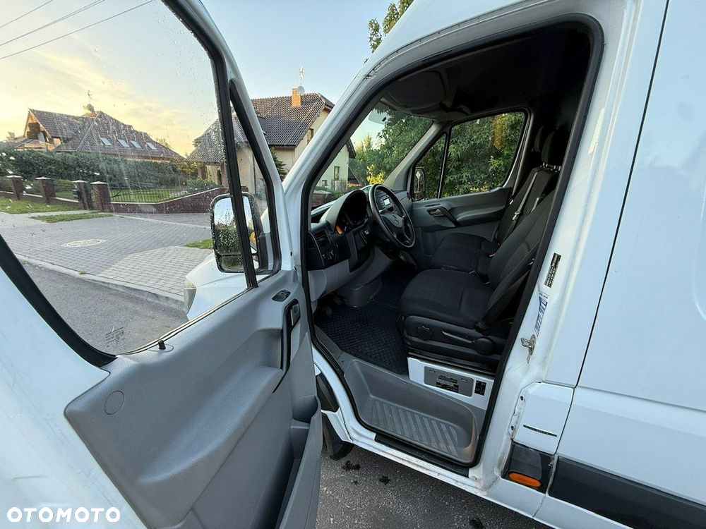 Mercedes-Benz Sprinter - 10
