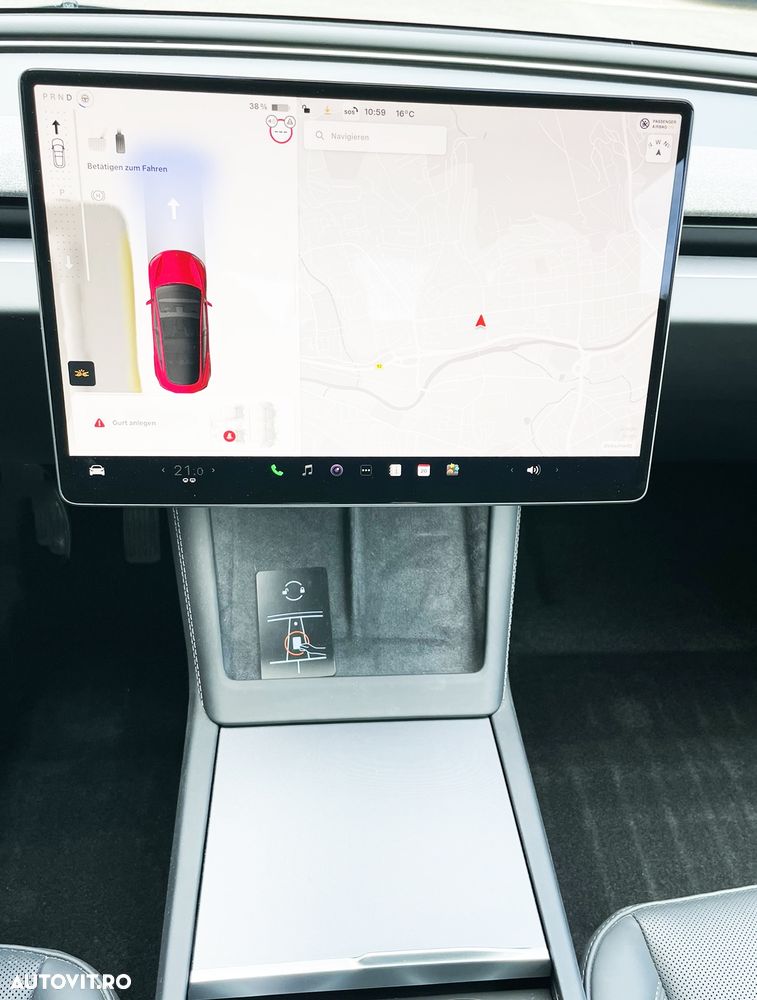 Tesla Model 3 - 12