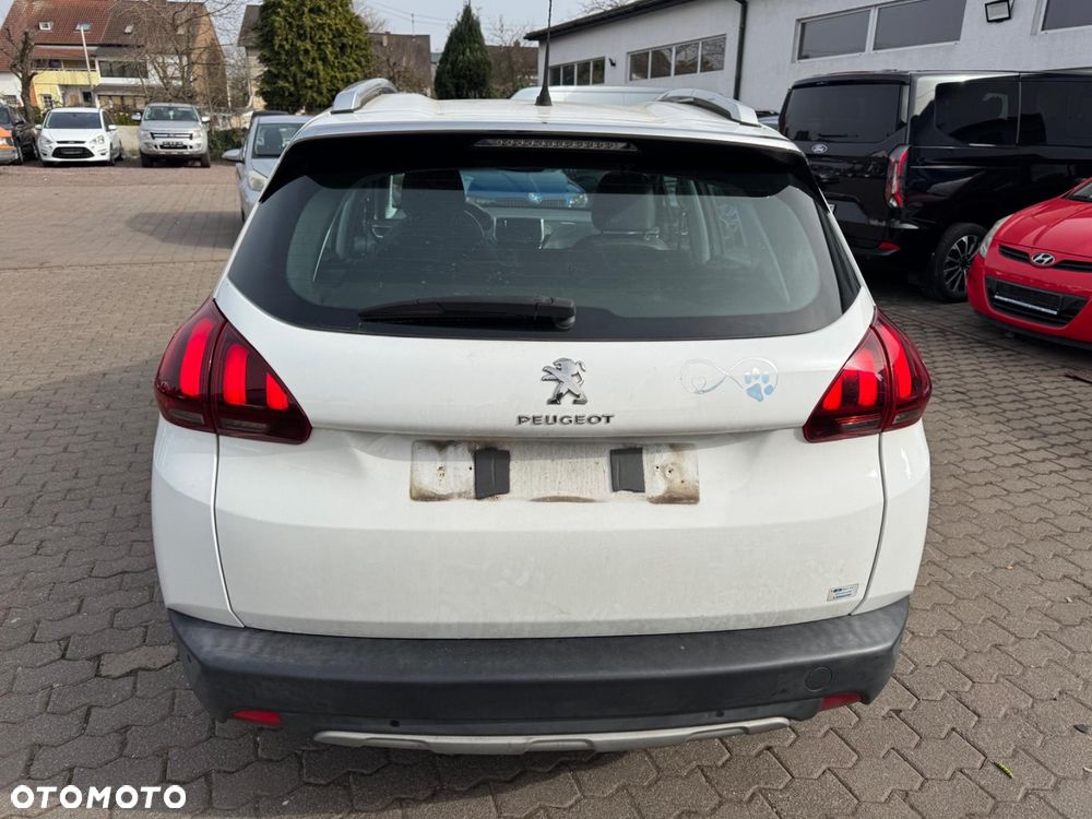 Peugeot 2008 PureTech 110 Stop&Start Allure - 11