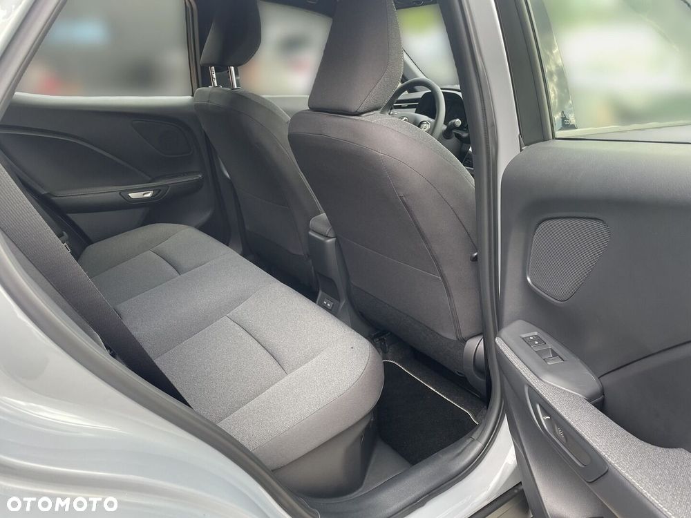 Lexus LBX 1.5 Hybrid - 8