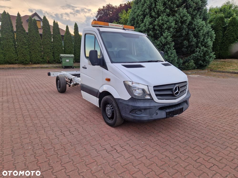 Mercedes-Benz Sprinter - 2