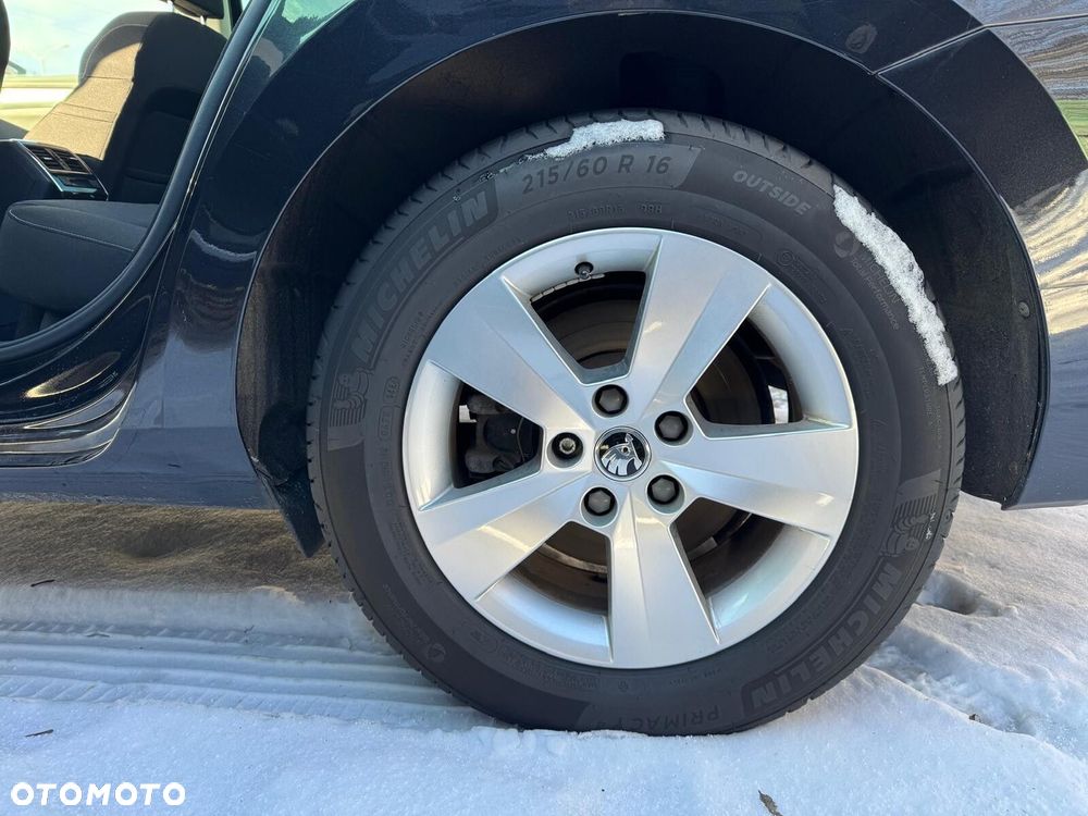 Skoda Superb 2.0 TDI Ambition - 25