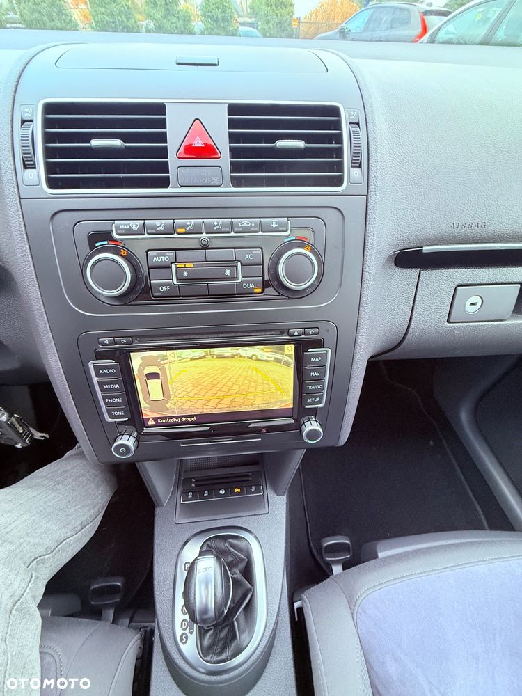 Volkswagen Touran - 7