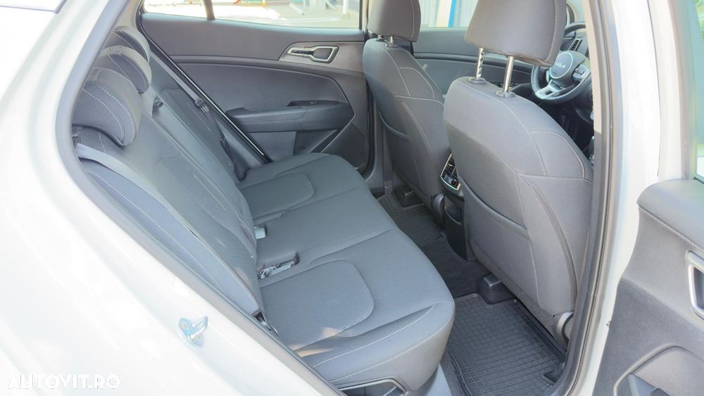Kia Sportage 1.6 T-GDI 6MT 4x2 Style - 13