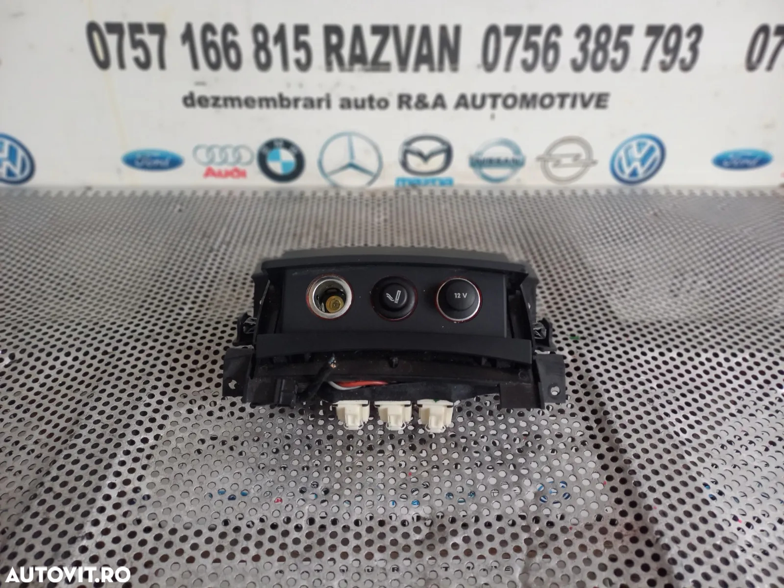 Priza Bricheta Spate Cotiera Audi A8 4H D4 An 2010-2011-2012-2013-2014-2015-2016-2017 Dezmembrez Au - 6