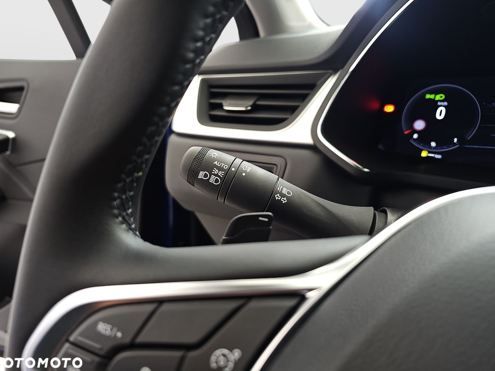 Renault Captur 1.3 TCe mHEV Techno EDC - 14
