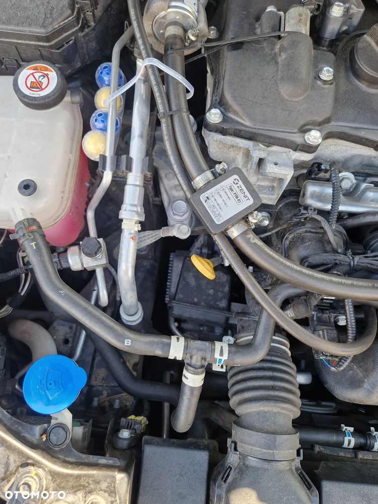 Toyota Corolla 1.8 Hybrid Comfort - 25
