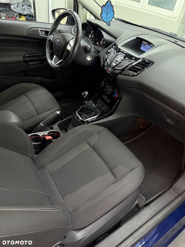Ford Fiesta - 23