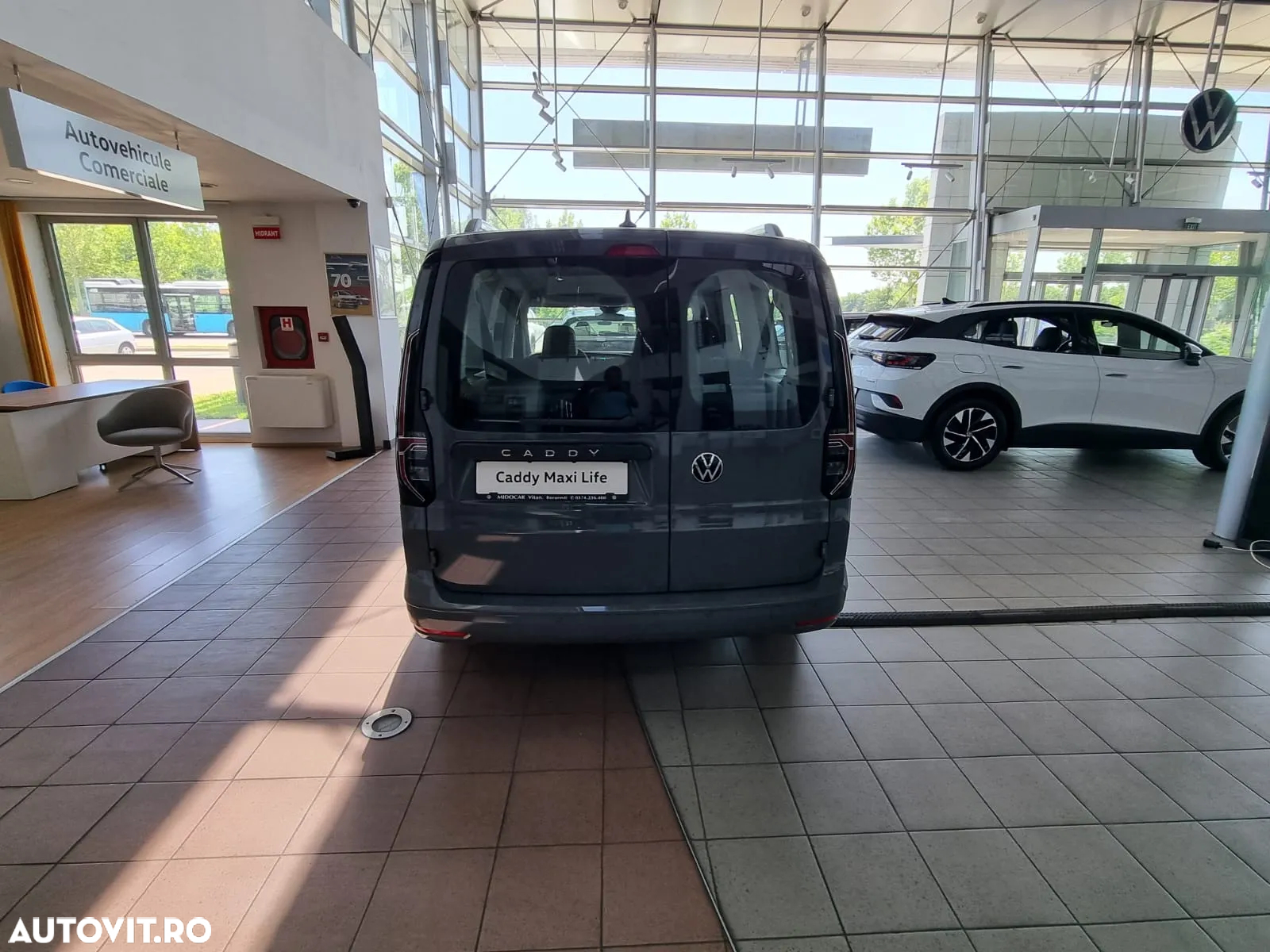 Volkswagen Caddy Maxi 2.0 TDI 75 kW Life - 6