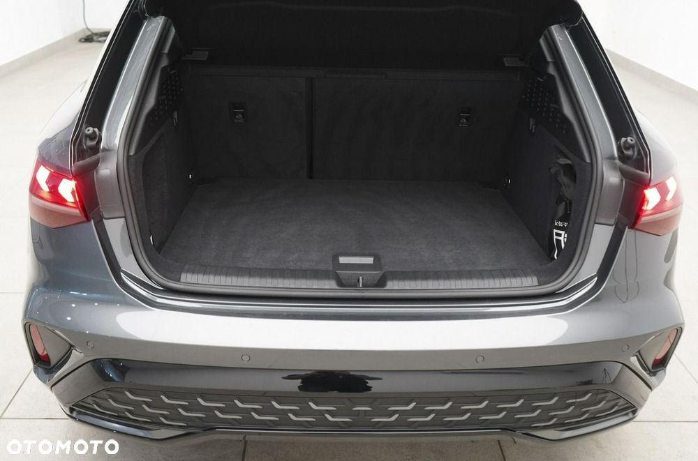 Audi A3 Sportback - 13