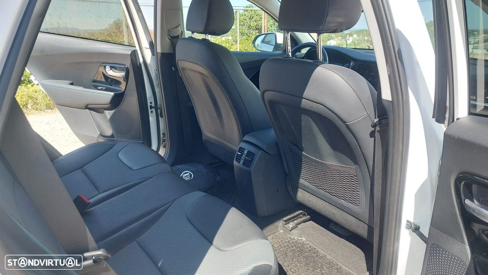 Kia e-Niro 39.2kWh Move 39 - 11