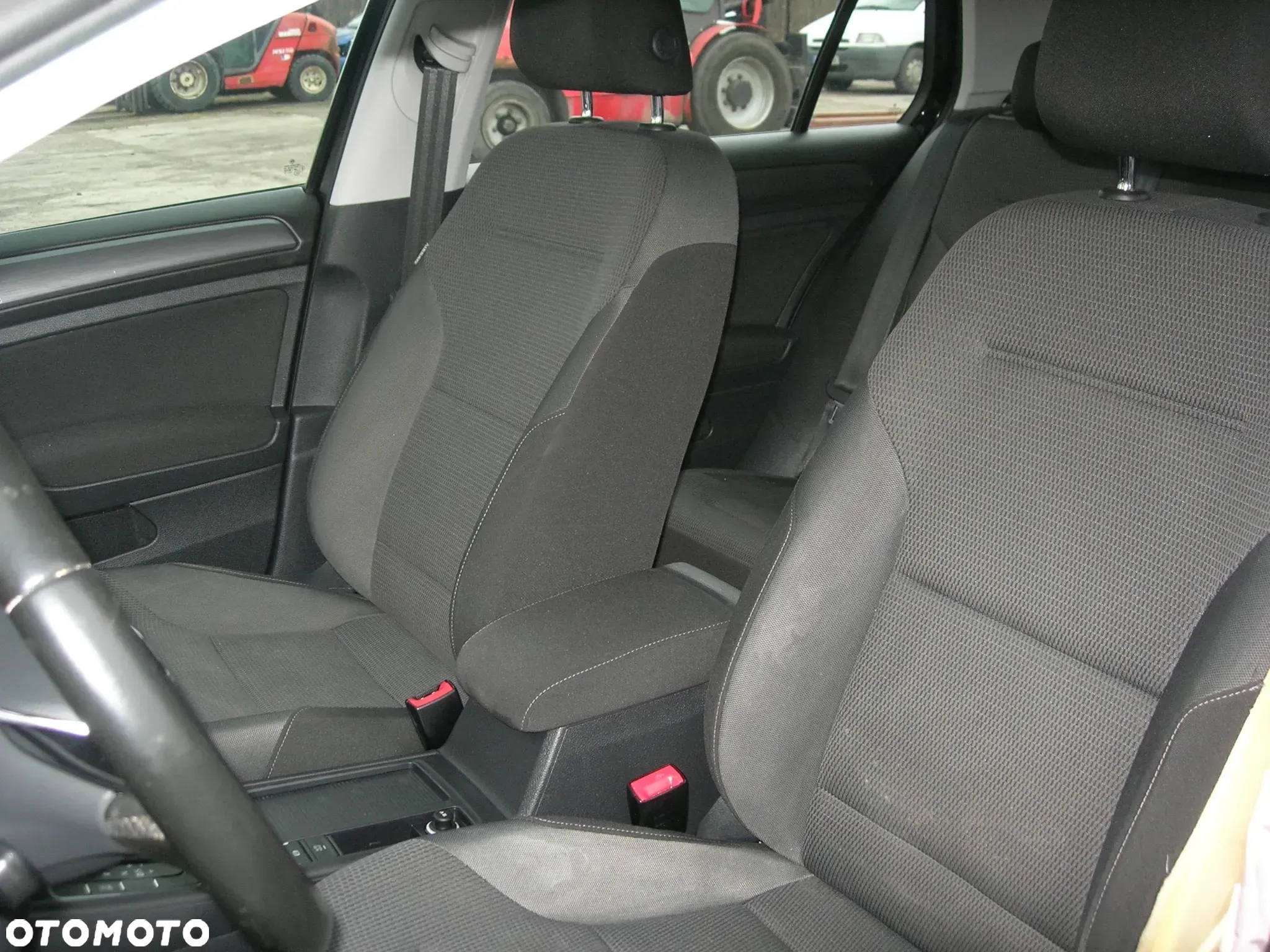 Volkswagen Golf - 13