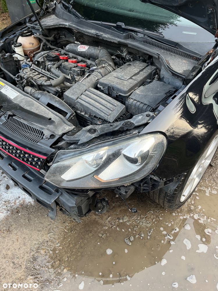 Volkswagen Golf - 26