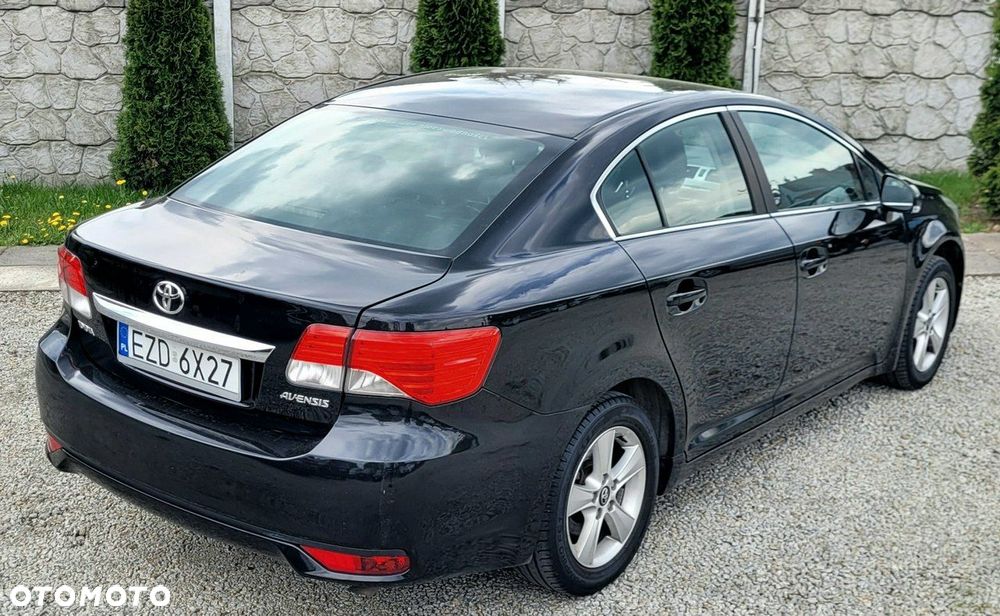 Toyota Avensis 2.0 D-4D Sol - 4