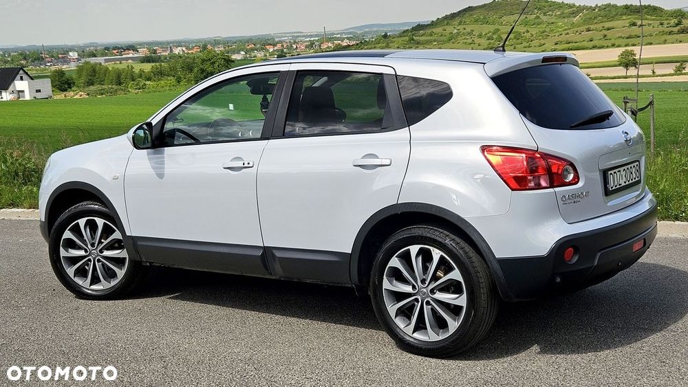Nissan Qashqai 2.0 4x4 Tekna - 4